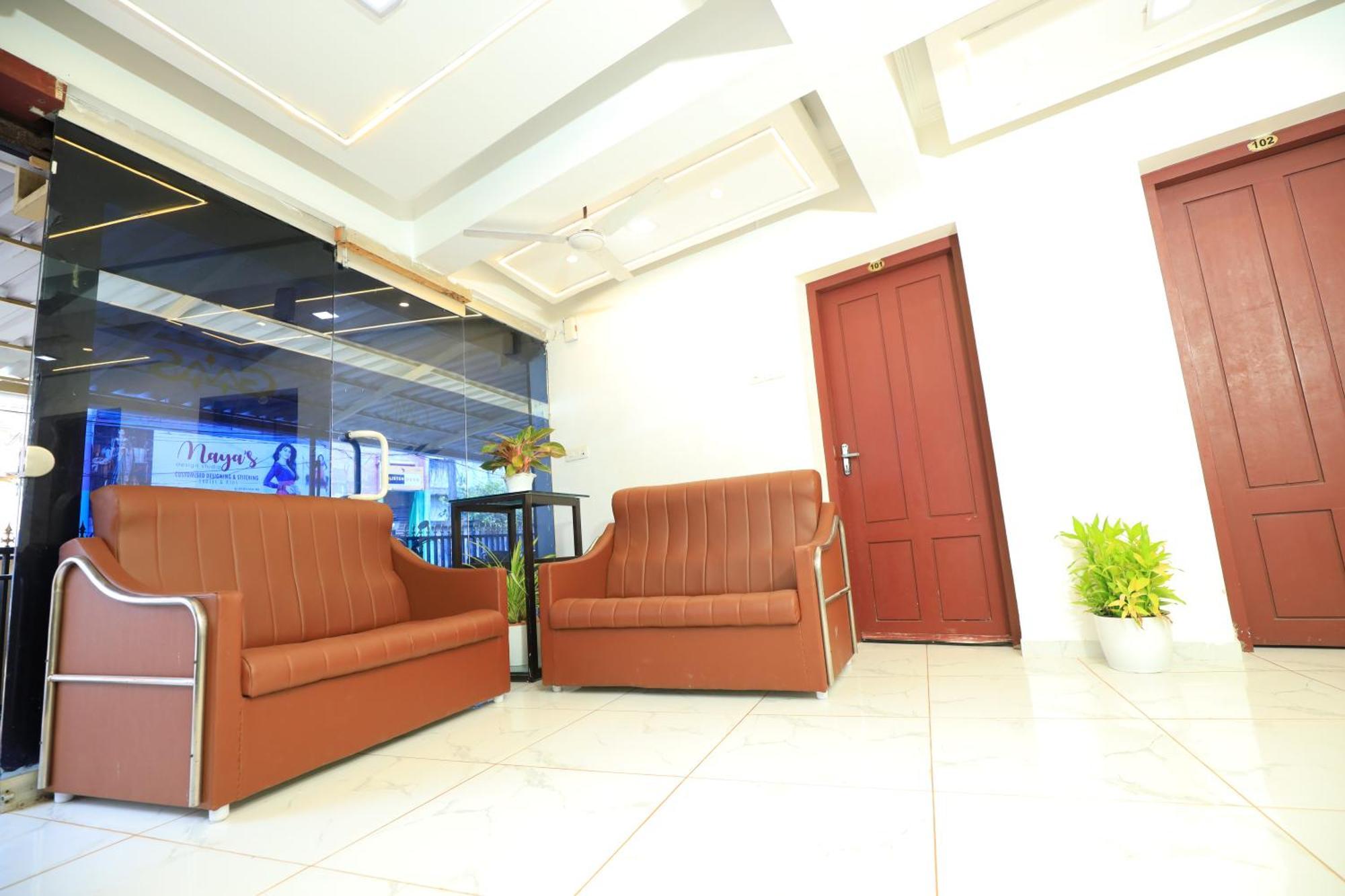 Hotel Gamas Inn Thiruvananthapuram Екстериор снимка