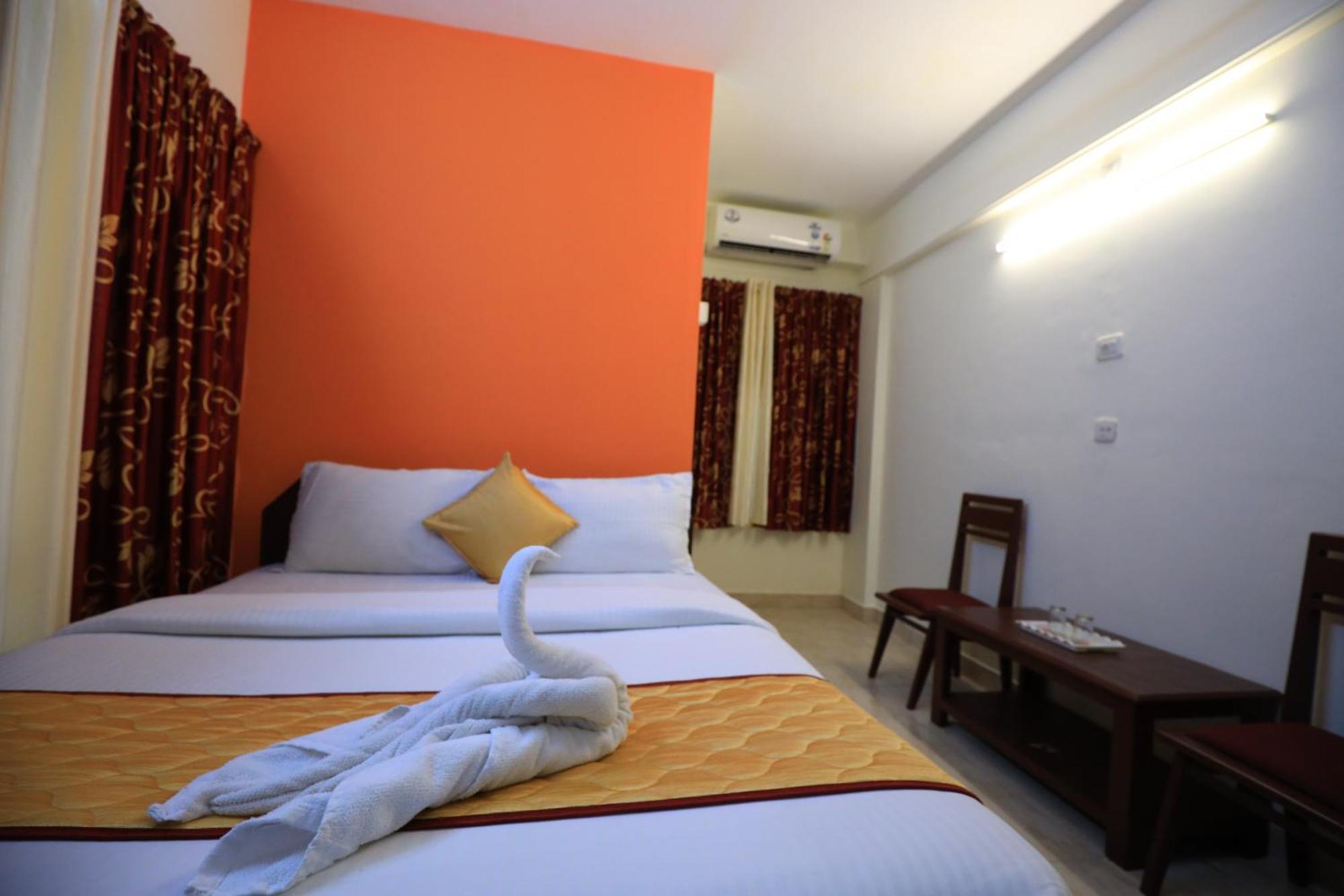 Hotel Gamas Inn Thiruvananthapuram Екстериор снимка