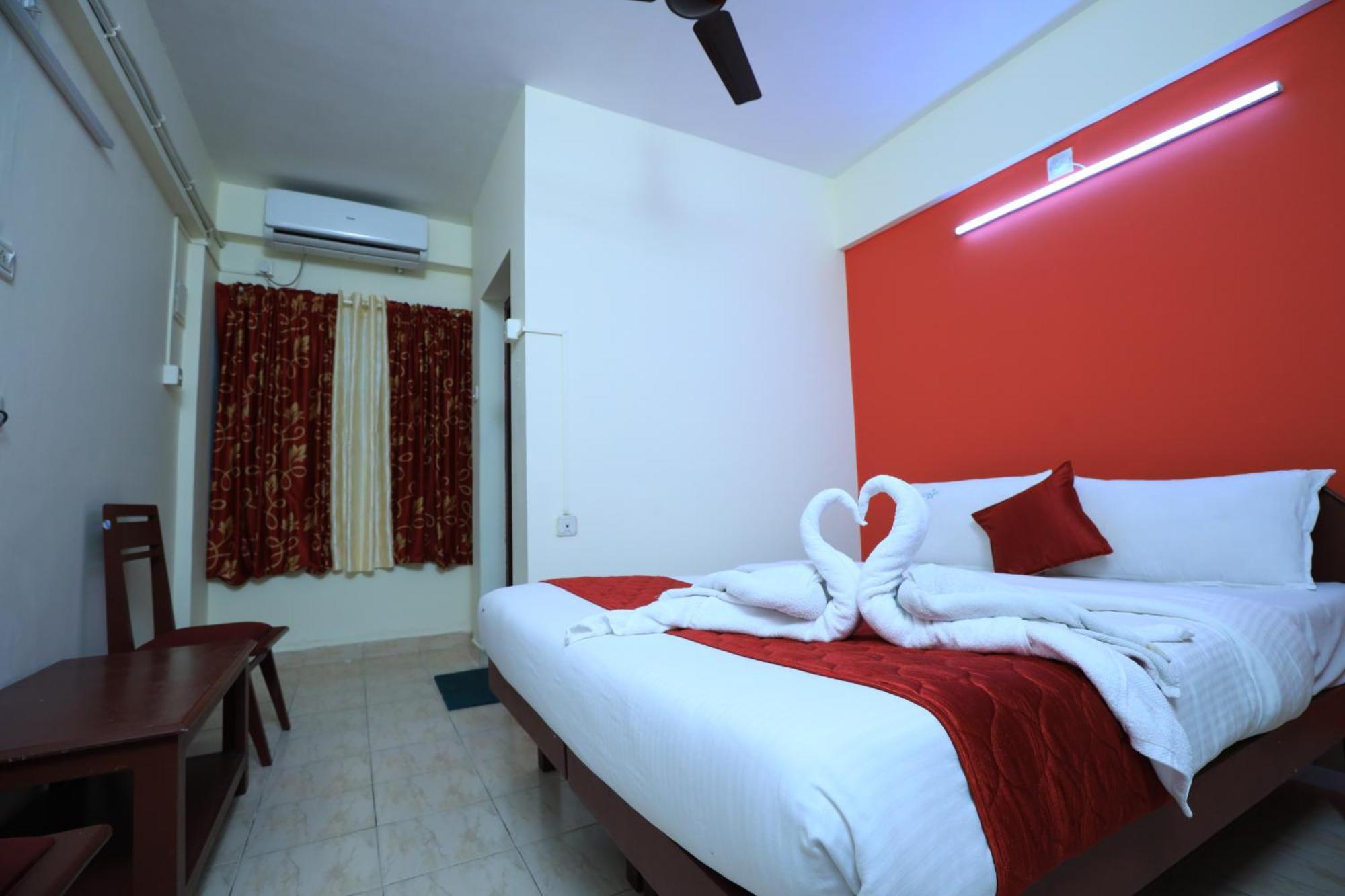 Hotel Gamas Inn Thiruvananthapuram Екстериор снимка