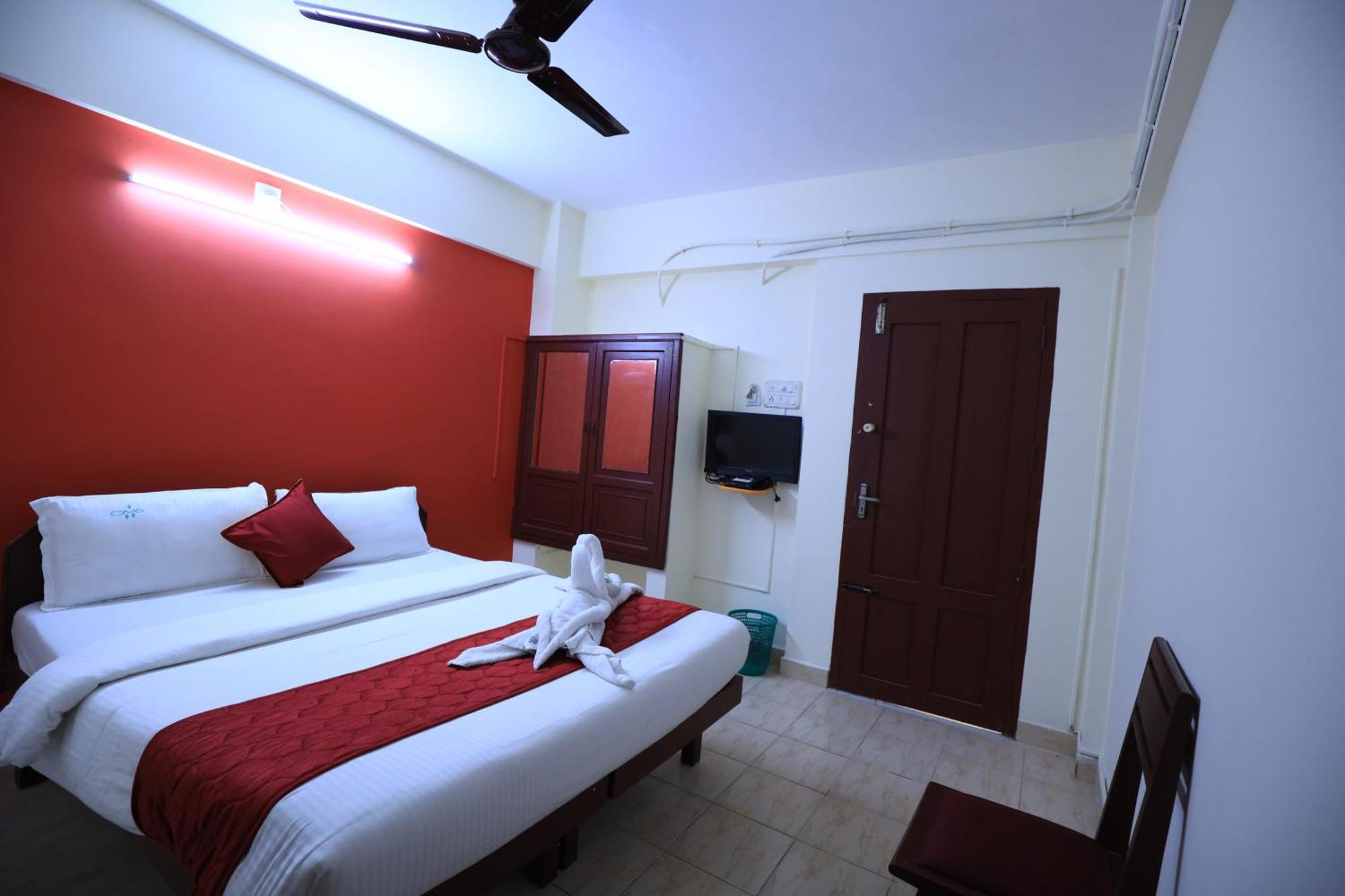 Hotel Gamas Inn Thiruvananthapuram Екстериор снимка