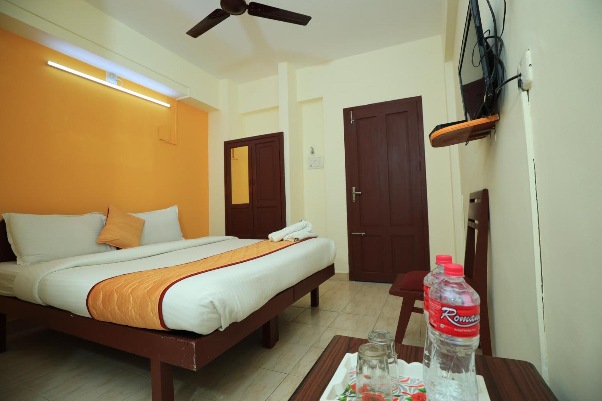 Hotel Gamas Inn Thiruvananthapuram Екстериор снимка