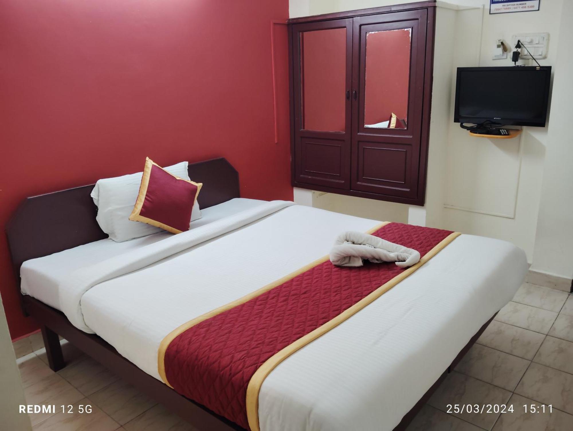 Hotel Gamas Inn Thiruvananthapuram Екстериор снимка