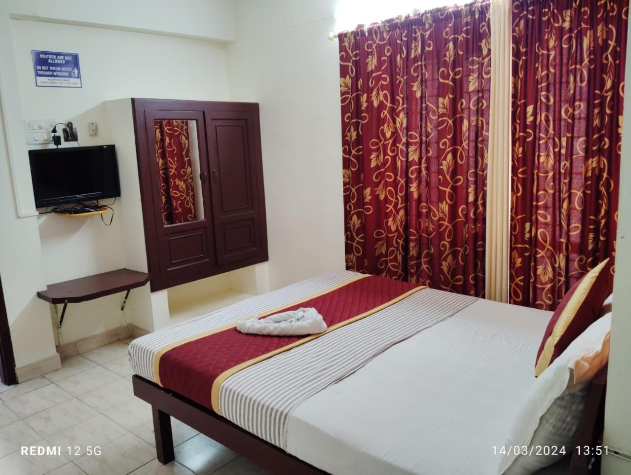 Hotel Gamas Inn Thiruvananthapuram Екстериор снимка